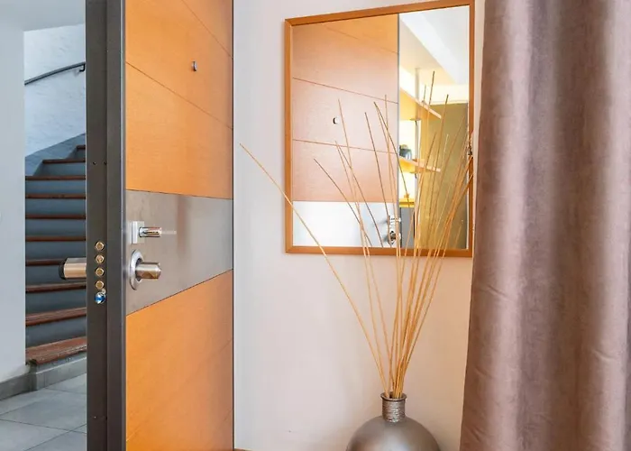 Ponte Rosso Daire Trieste