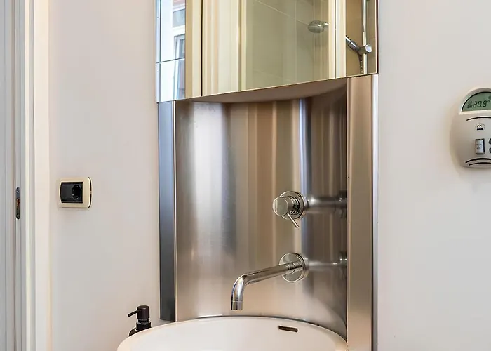 Ponte Rosso Daire Trieste