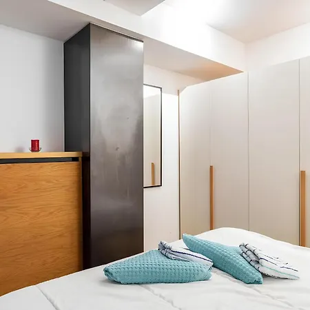 Ponte Rosso Apartment *