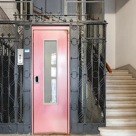 Ponte Rosso Apartment